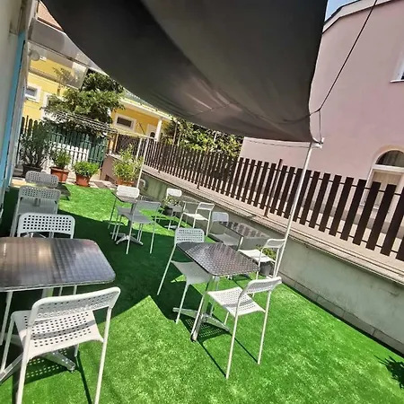 Balcsi Отель типа 